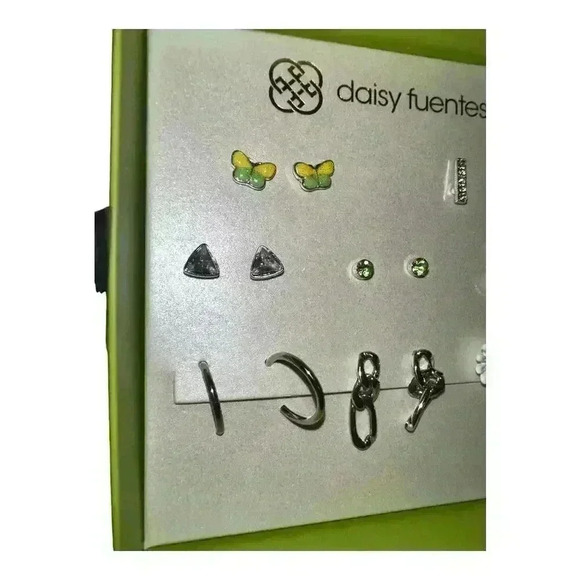 Daisy Fuentes Silver Tone Box Earring Set - Picture 2 of 4